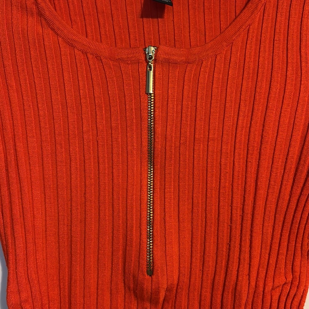 INC International concepts orange ribbed Sweater with gold zipper size small - Picture 3 of 9